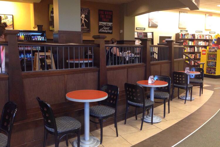 Barnes Noble Cafe Oak Brook Chicago Urbanspoon Zomato